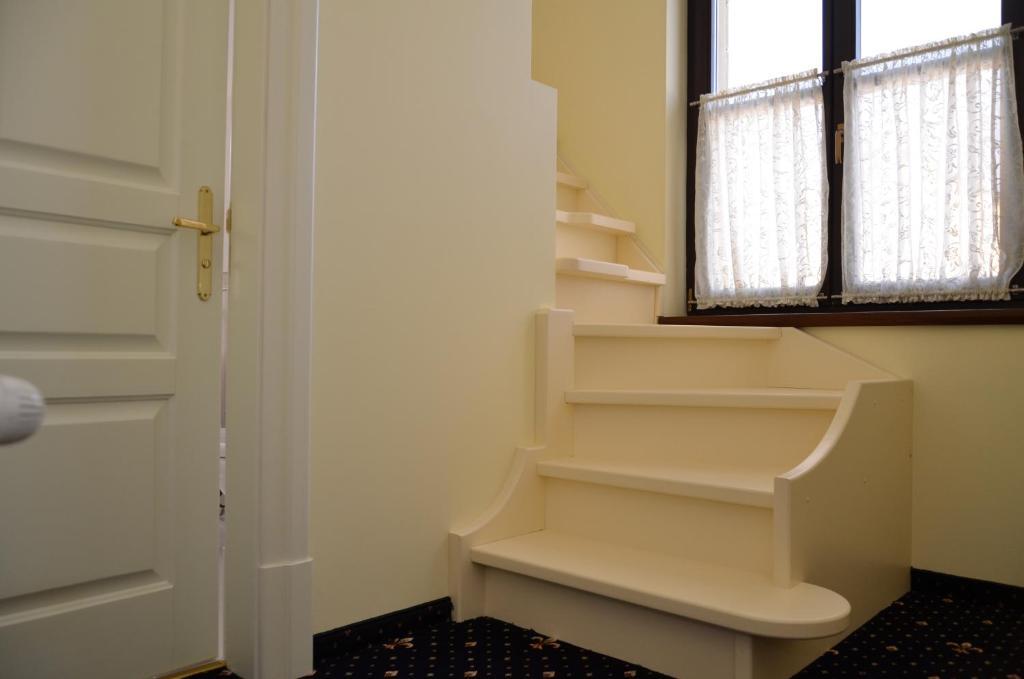 Chateau Royal Hotel Berezovka  Rom bilde